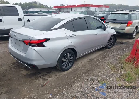 2021 Nissan Versa Sv Xtronic Cvt z USA, uszkodzony, nr VIN 3N1CN8EV2ML863783